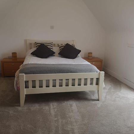 Spacious And Warm 2 Bedroom Apartment Sleeps Up To 5 Athy Esterno foto